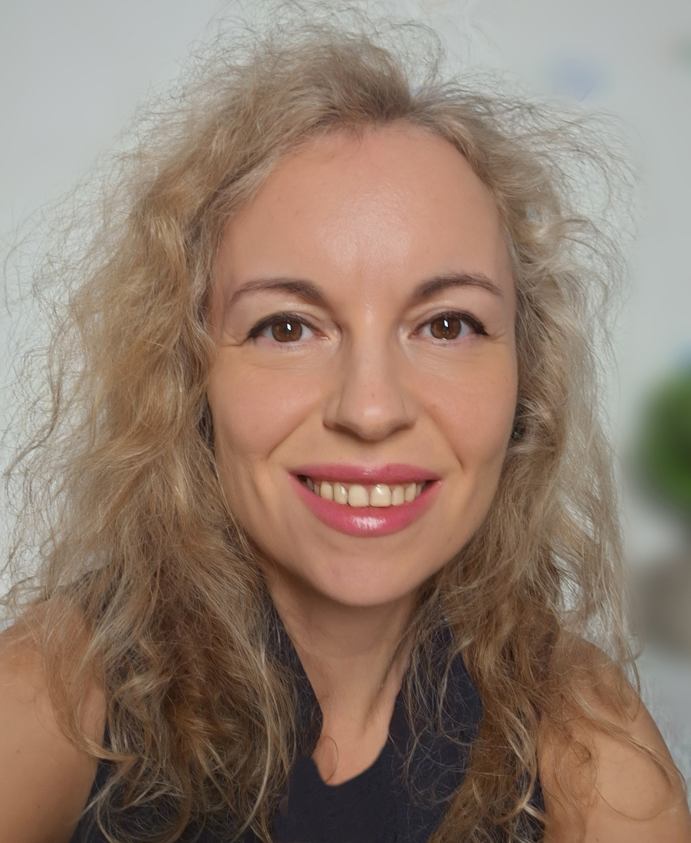 Cristina Imre