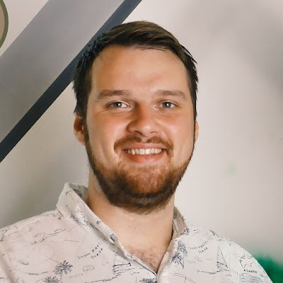 Артем Твелин