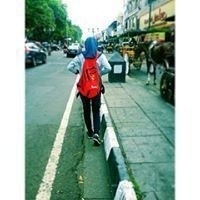 Catur Raras Lukitaningrum