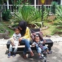 Ruphye Ali Prilly Latuconsina