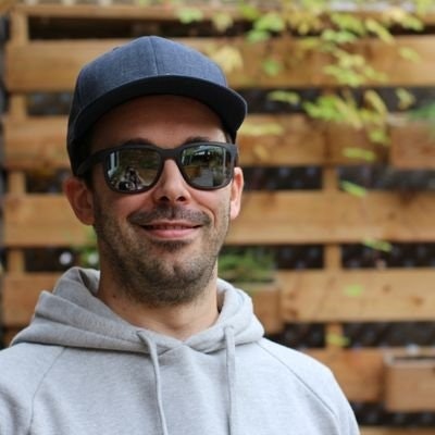 Edouard Duplessis 🌐 😀 Happy