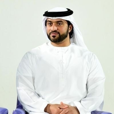 أسماه باستوس.