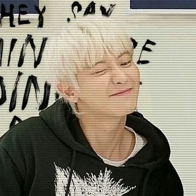 v ♡ CONGRATS EXO 🍑🍀