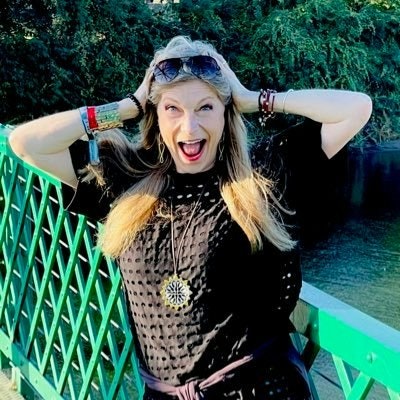 Alessandra—🚢Ship30 Alum & Creative Work 