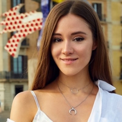 Anna Aivazian Your Art Dealer