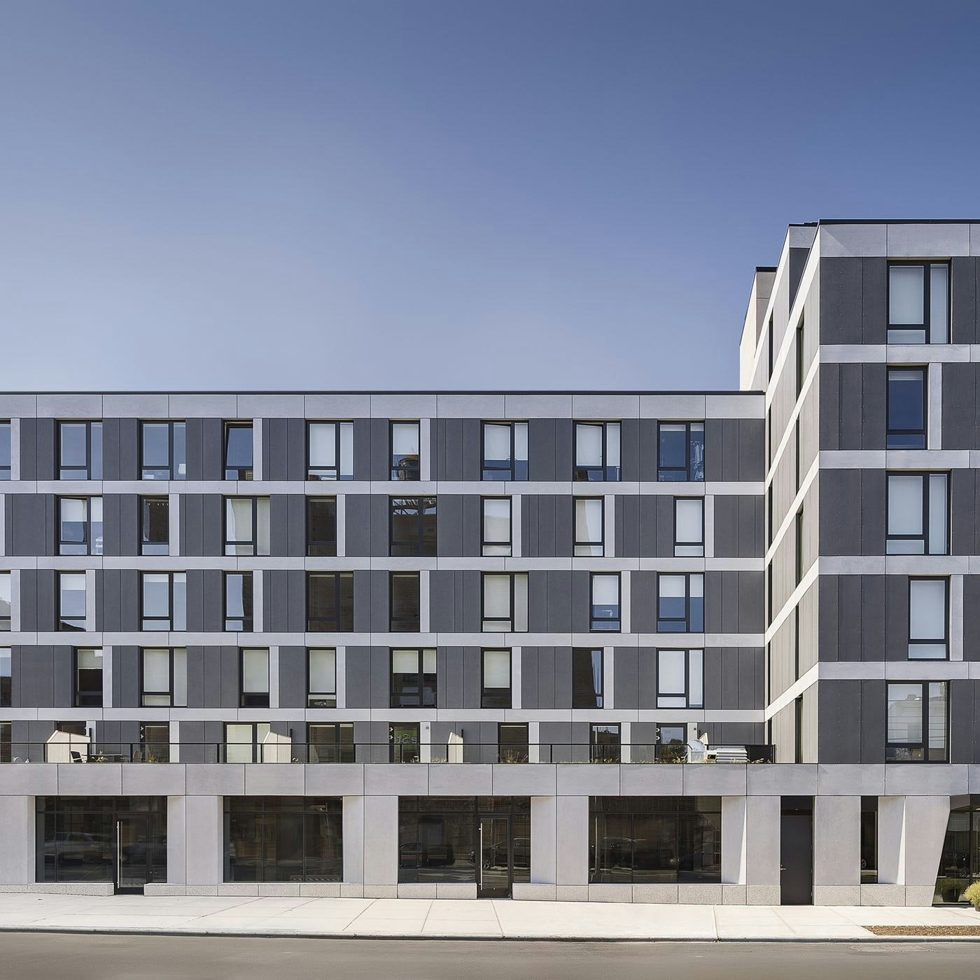 Mahindra Eden Luxurious Apartment