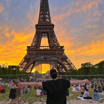 엘레나 // freetag