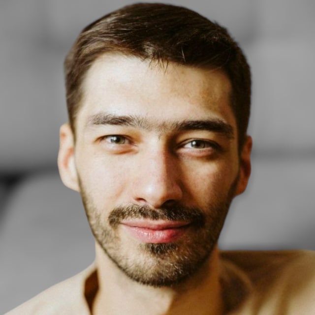 Илья Кинъёку