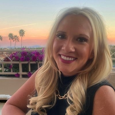 Christina Kay 🧡🏈