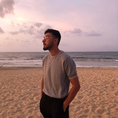 ProductHunt profile picture for @advocate