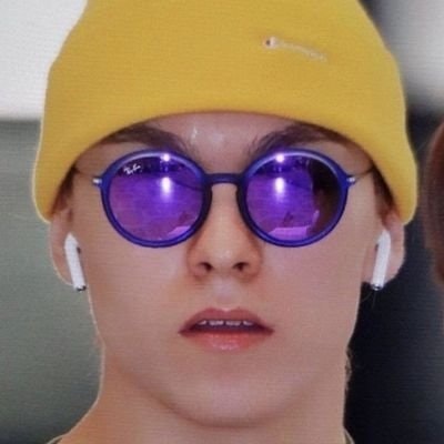 aki 🐢 • freetag