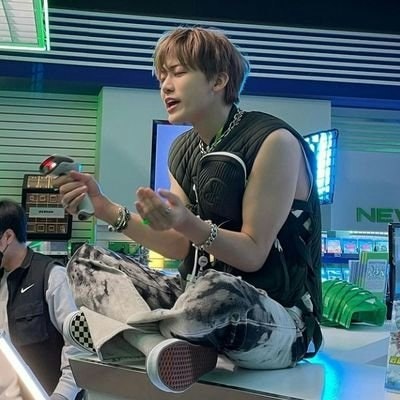 Jenardhi • Freetag Sepuasnya!