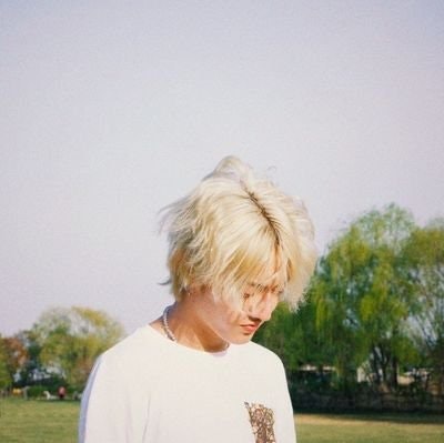 ୧⍤⃝🦋 tari ୧⍤⃝🐺