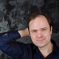 Original?auto=format&fit=crop&crop=faces&w=40&h=40