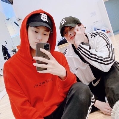 🍀⨾ 우리경수♡ • freetag