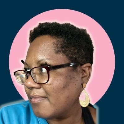 Emmy Bee | The Reliable Copywriter