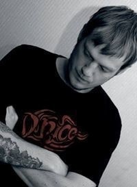 Динайс Павлюченко