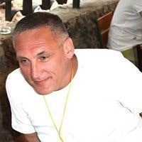 Олег Кучеренко