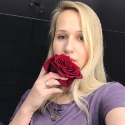 🛸Anna Vrabi🤍 (💙,🧡)