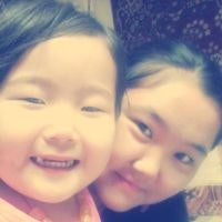 Б. Энхцэцэг