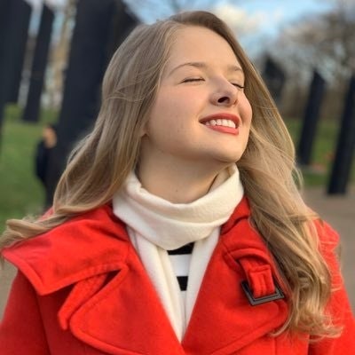 𝚅𝚎𝚎𝚗𝚊Viera