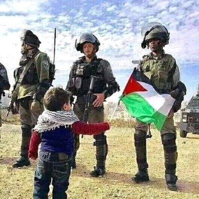 Nazri M ( 📦,💫 )