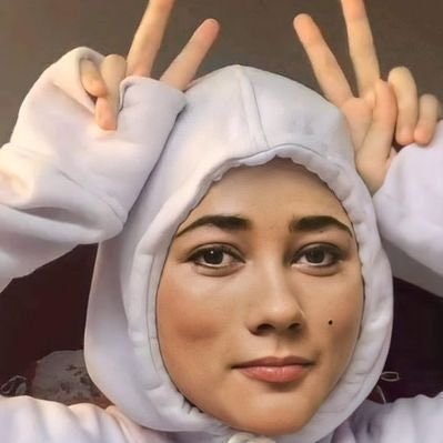 Latuconsina Agnes 🐱freetag