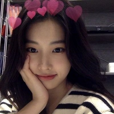 𝐂𝐡𝐞𝐥🌻 fᵣₑₑ ₜₐg