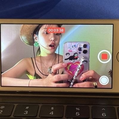 Lou 💰💵 STAKE FOR XMAS