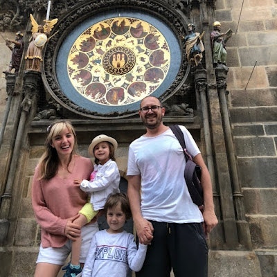 Riana Rifati Canhasi