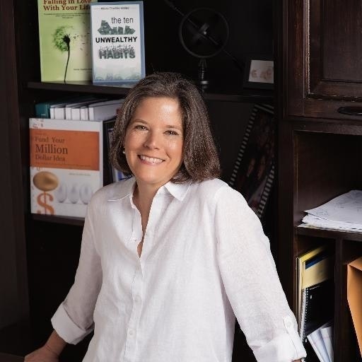 Alicia Castillo Holl