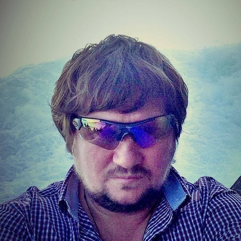 Александр Емельянов