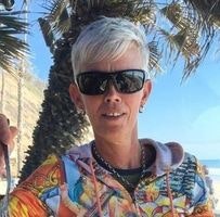 Snaya. Snædis Thorleifsdottir