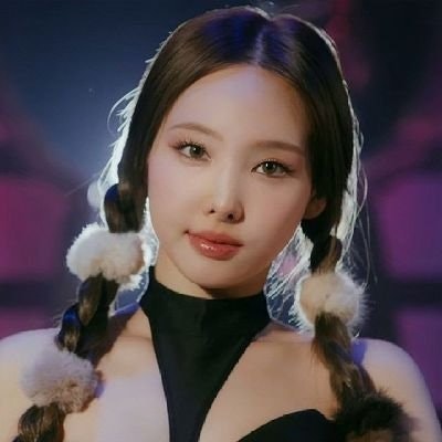 amelia ~ wins pleek 🫶