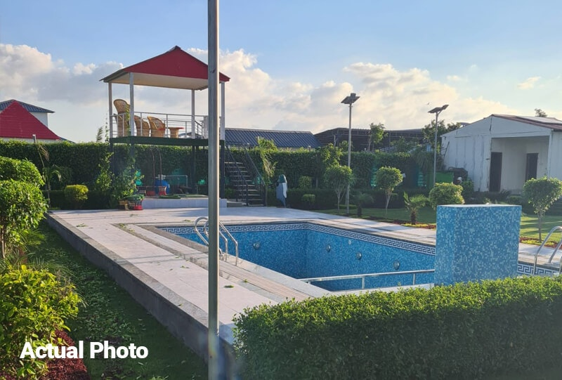 Farmhouse in Noida