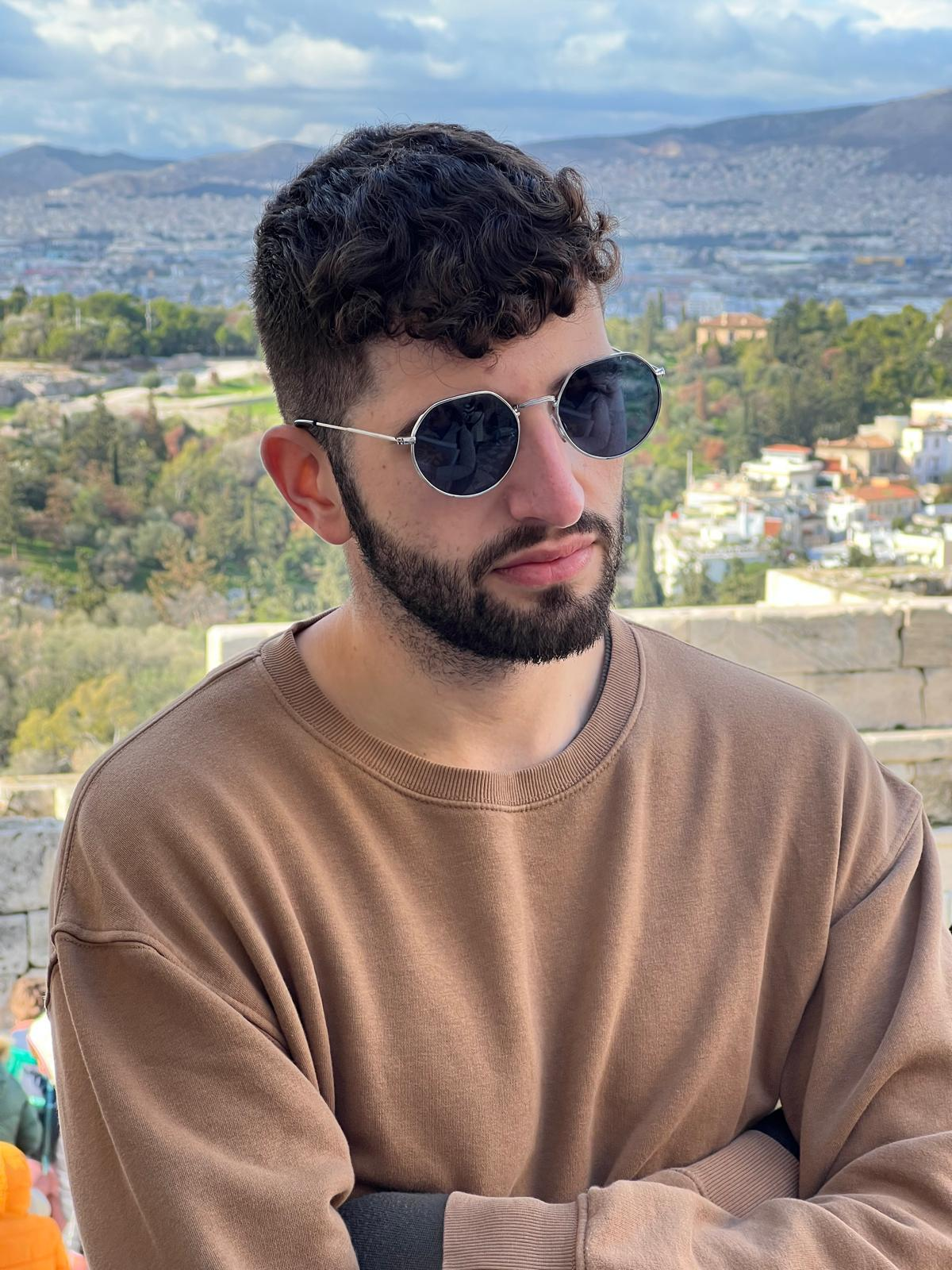 Tom