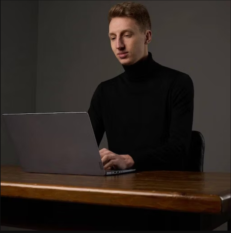 Виктор Сизов