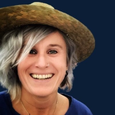 Esther | Basque Multipassionate Teacher