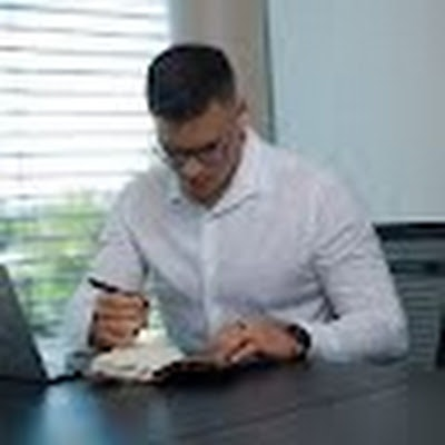 Max Bogdan