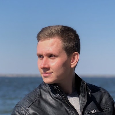 Максим Михайлов