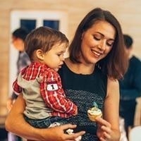 Лена Новоселова