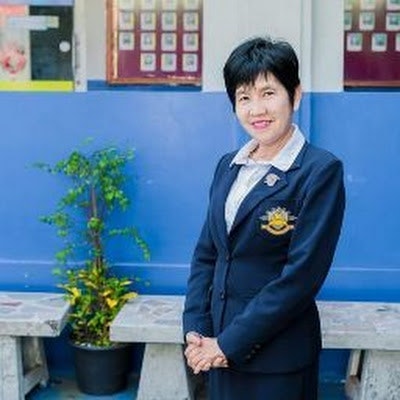 นางรวมพร ประพฤติธรรม