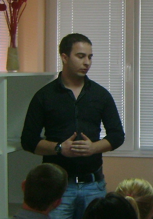 Владислав Стоицов