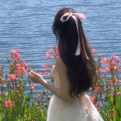 Honey Bee🎀👒• freetag