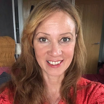 Simone Bühner (Barefoot Medicine Woman)