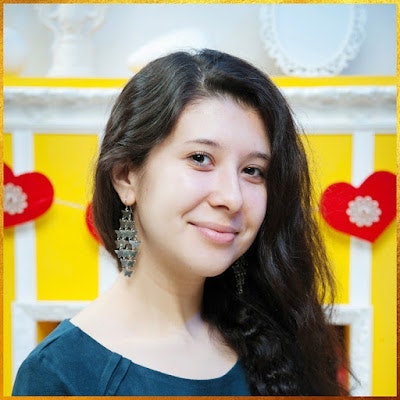 Victoria at CrazyCharizma