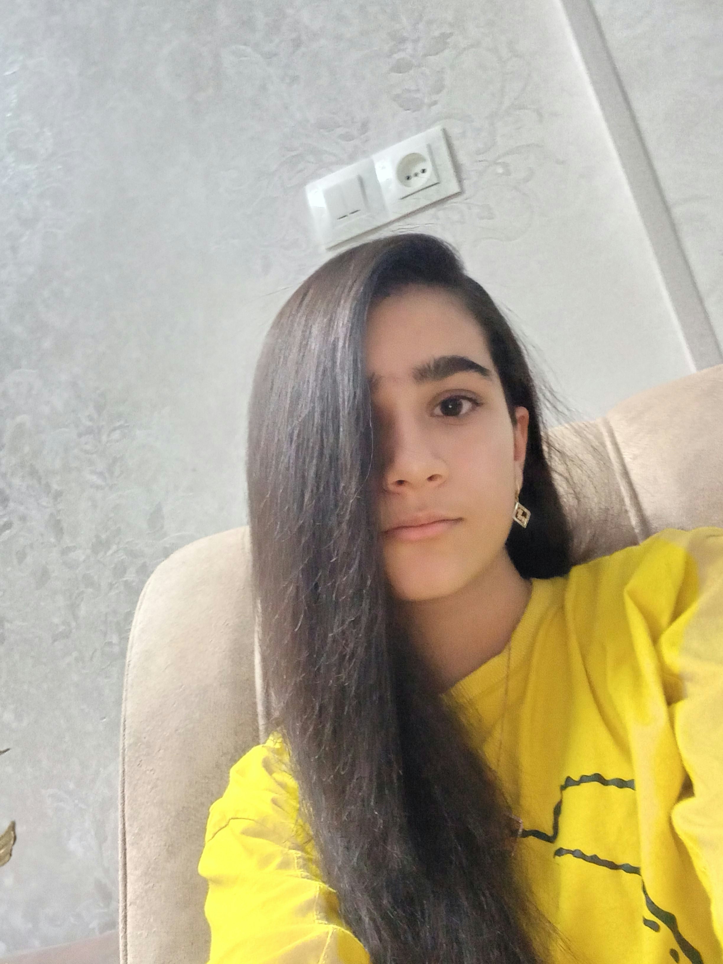 هانیه غلامی