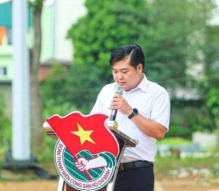 Phí Xuân Tuệ 