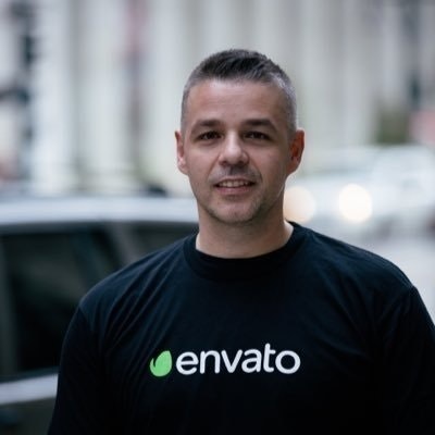 Emil Uzelac –ⓦ–