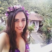 Özge   Cesur